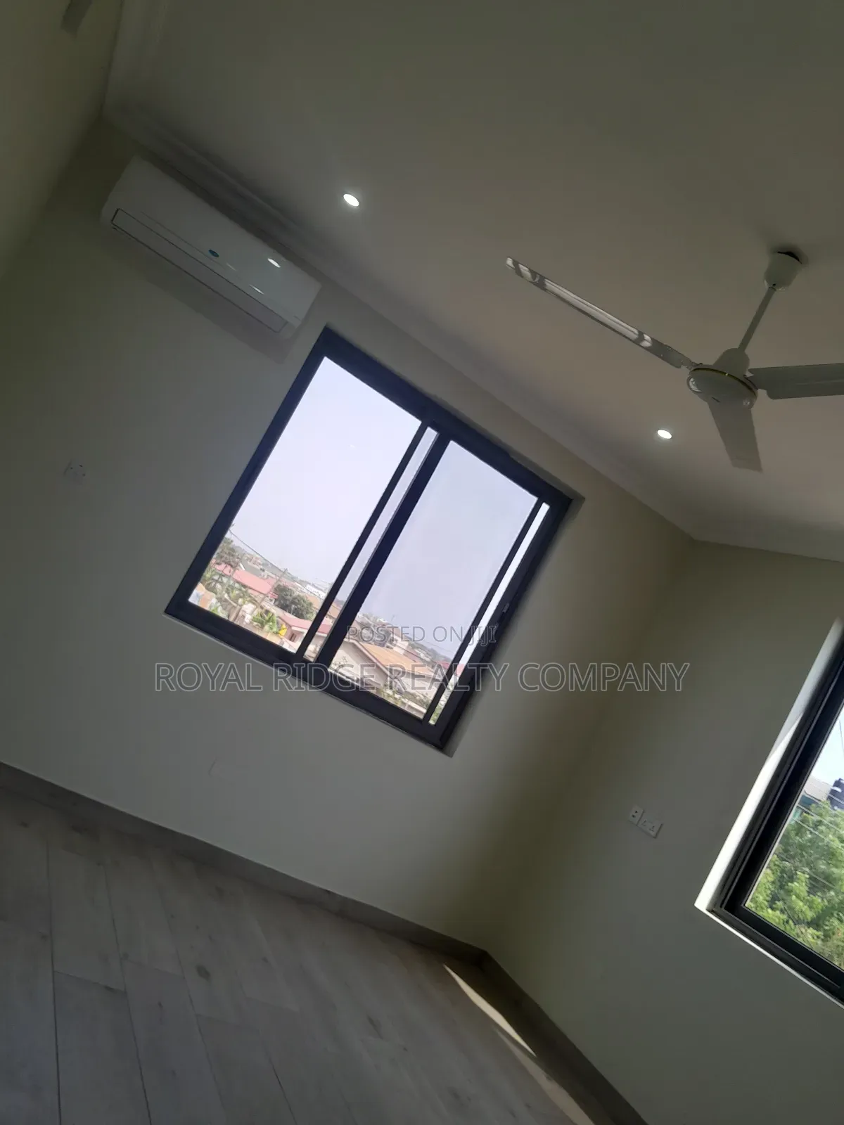4bdrm Townhouse / Terrace in Tseaddo, Accra Metropolitan for rent