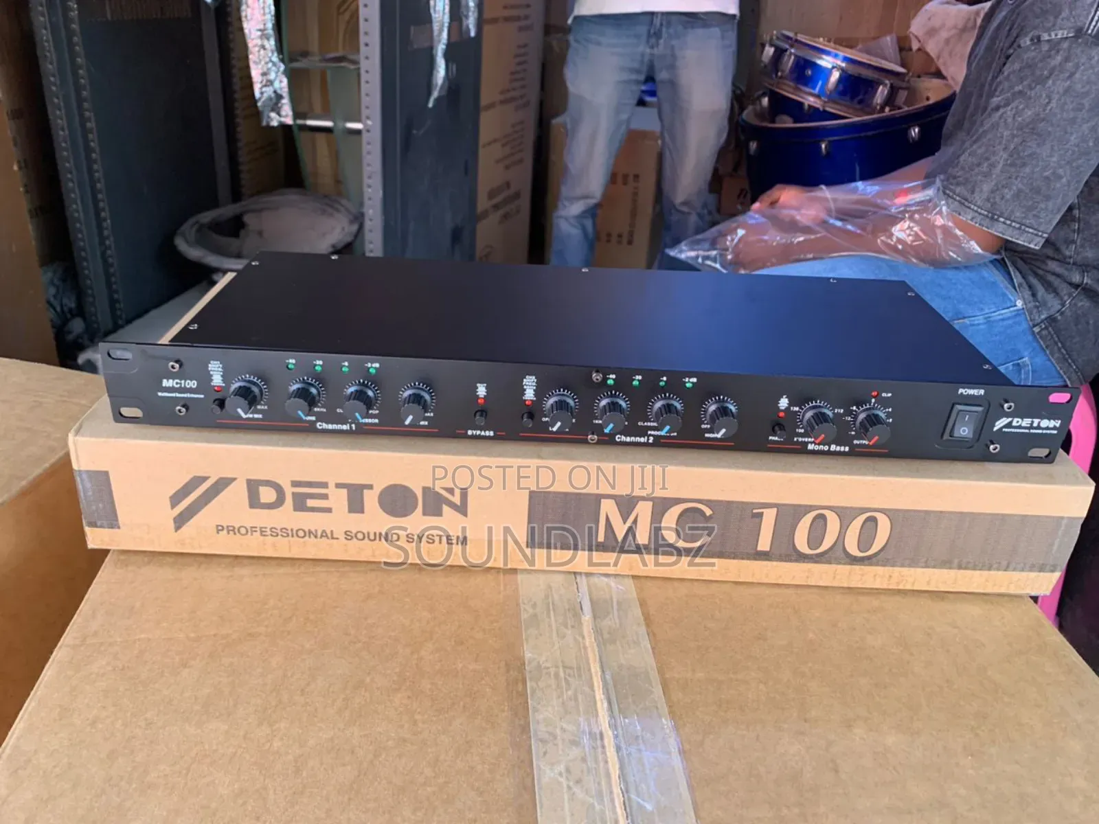 DETON MC 100 Bass Enhancer