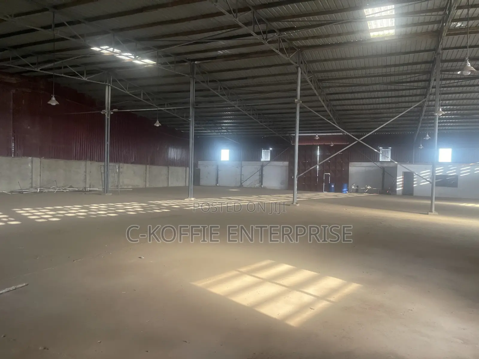1000 SQM Warehouse at Achimota for Rent