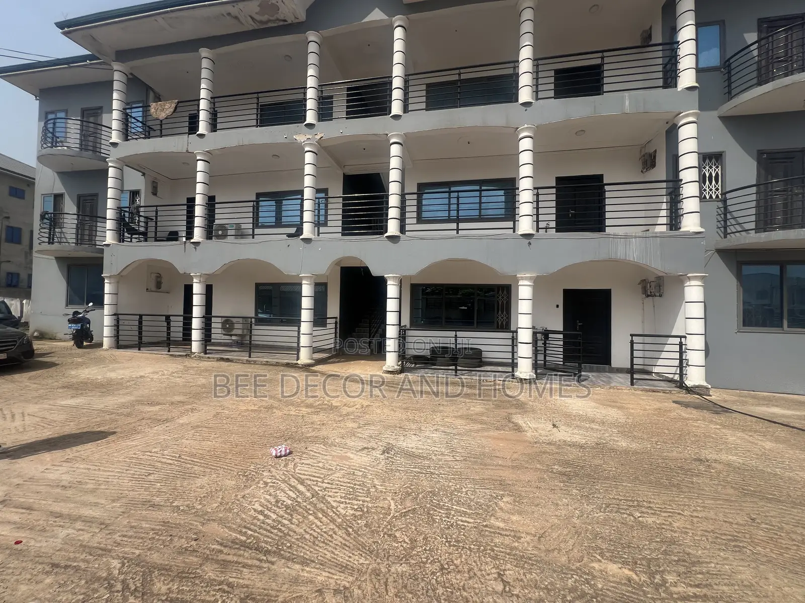 3bdrm Apartment in Bee Decor & Homes, Oyarifa for rent