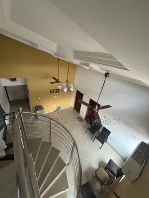8bdrm Mansion in Bee Decor & Homes, Abokobi for sale