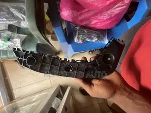 4 Runner 2014 Bumper/Fender Lockers Pair