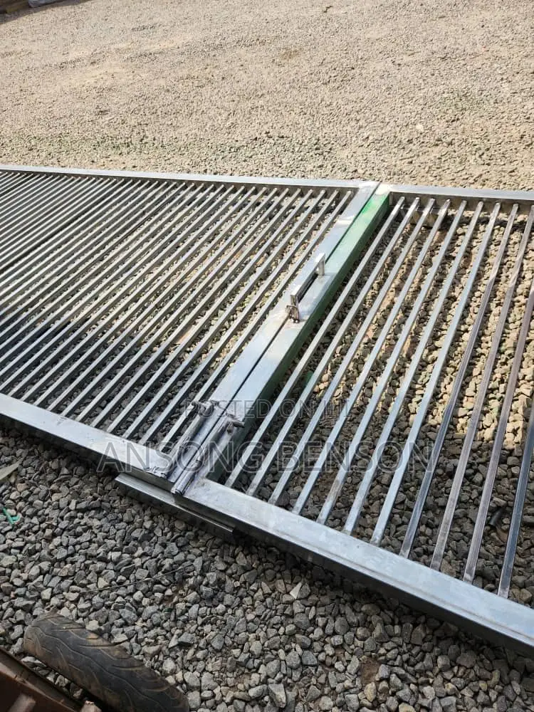 Galvanized Steel Coated Gate Available