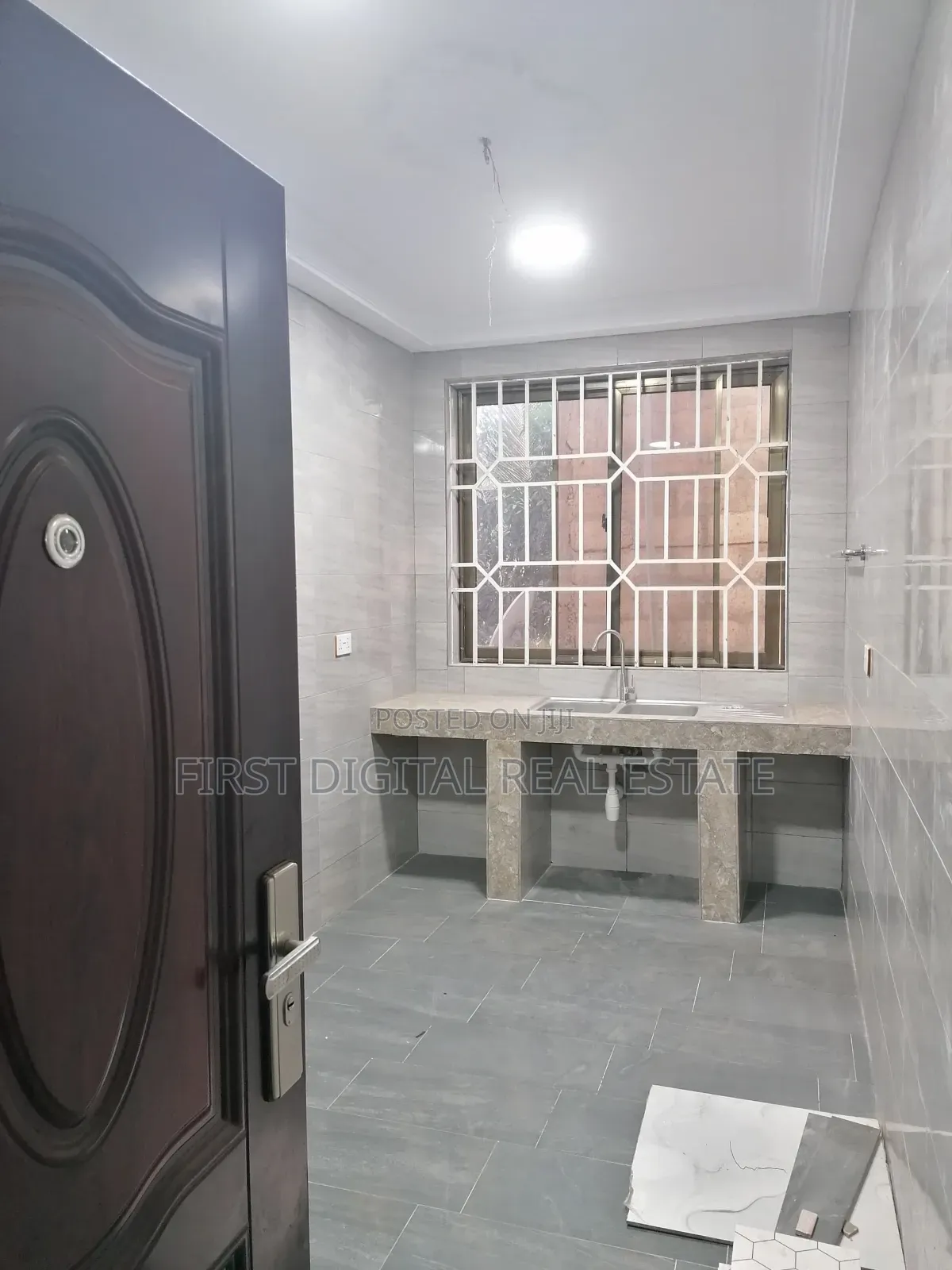 Chamber and Hall Self Contain for Rent at Bontianor