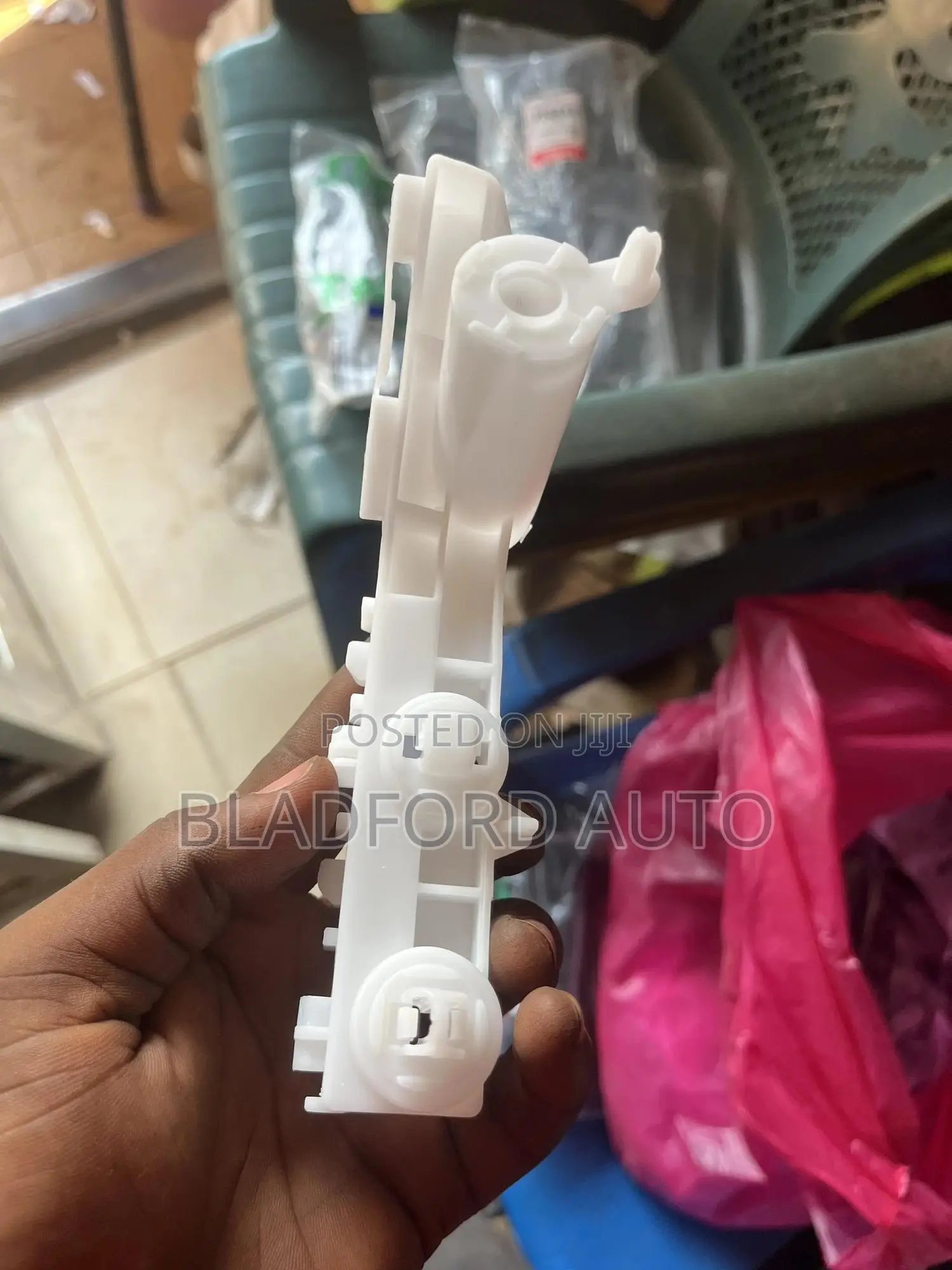 L200 2019 Fender/Bumper Lockers Pair