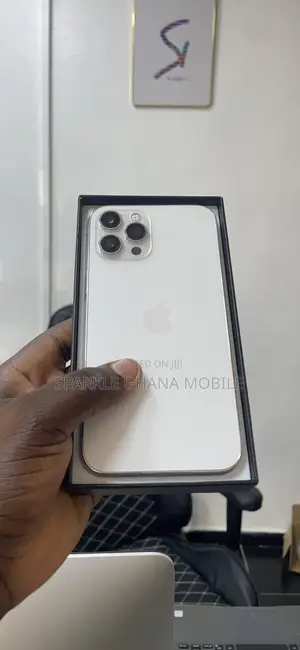 New Apple iPhone 12 Pro Max 128 GB White