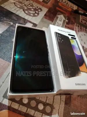 New Samsung Galaxy A52 5G 256 GB Black