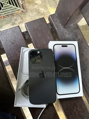 Photo - Apple iPhone 14 Pro Max 256 GB Black