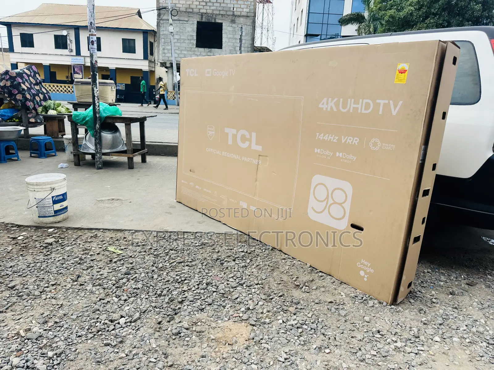 Ultra Modern Slim TCL 98 Qled C655 —