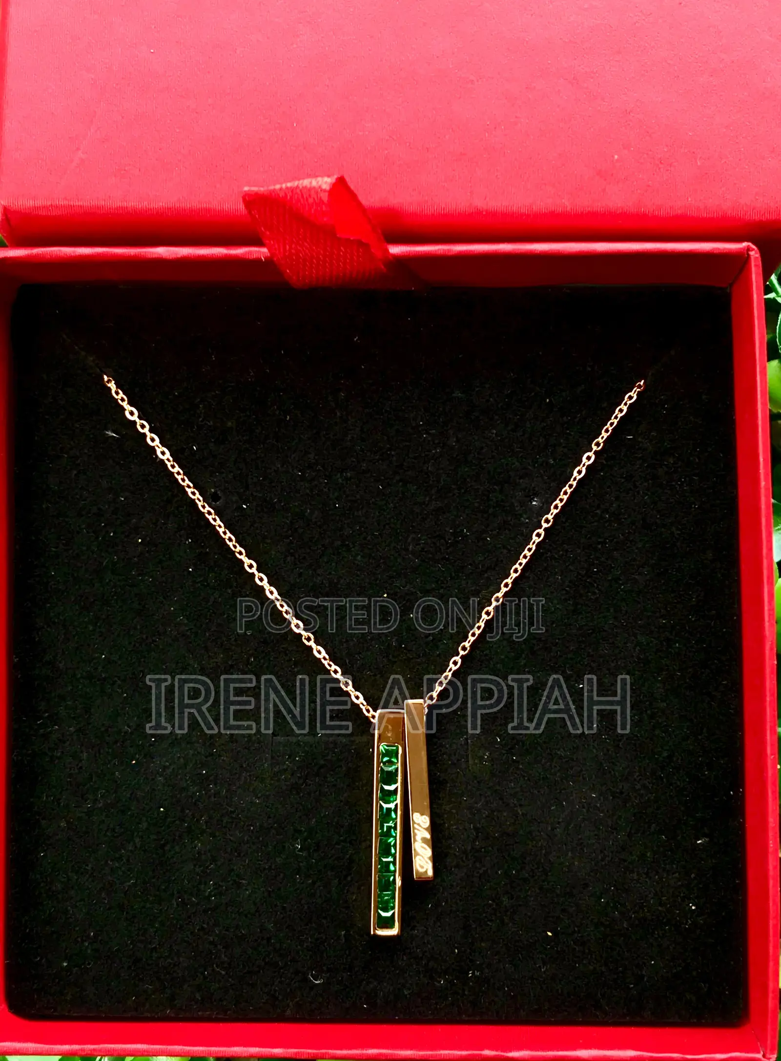 Pretty Necklaces for Ladies