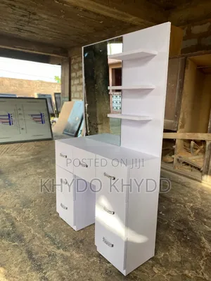 Neat Dresser(Dressing Mirror)
