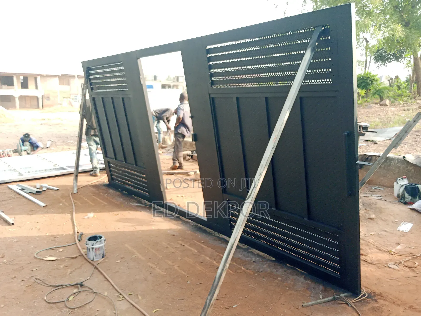 Conner Molding Design Gate