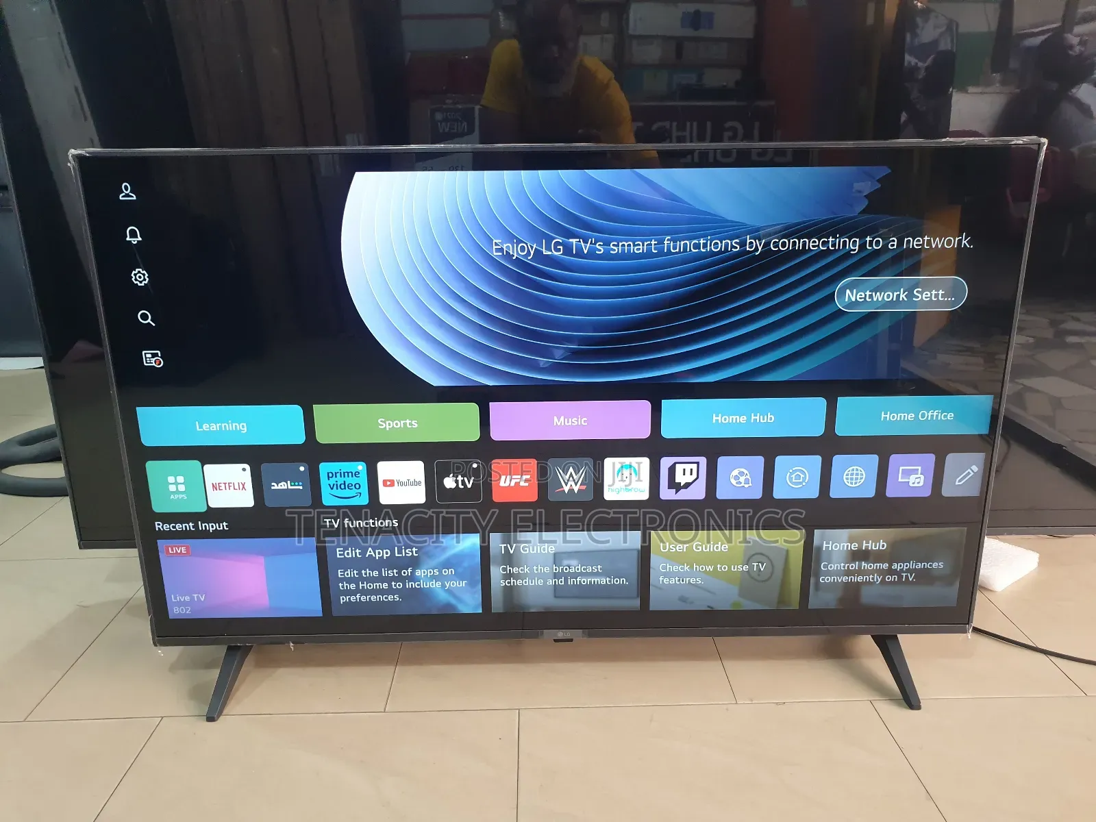 2023/43"Lg Uhd HDR Smart Satellite Tv