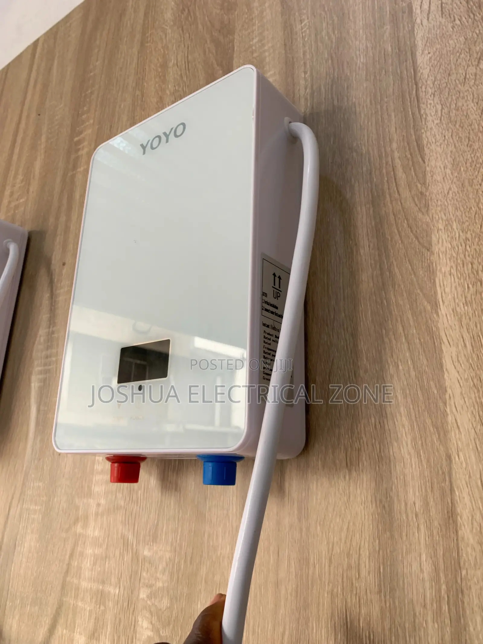 Instant Water Heater With Digital Adjustable Temperature
