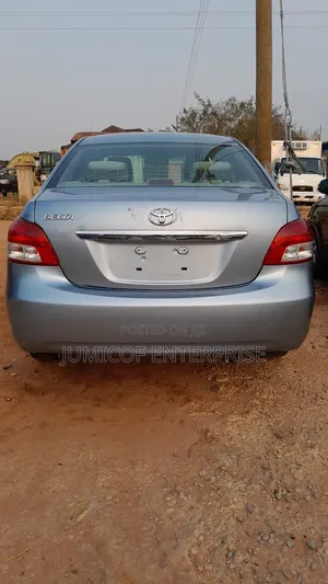 Toyota Belta 2012 Blue