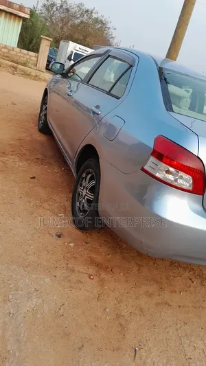 Toyota Belta 2012 Blue