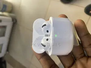 Airpods. 4