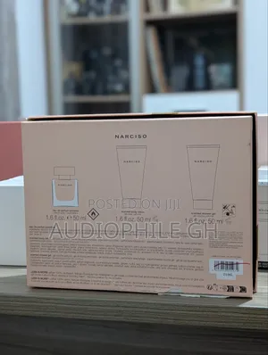 Narciso Rodriguez Narciso Poudrée Eau De Parfum Gift Set