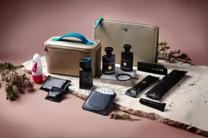 Bvlgari Le Gemme Orom + Emirates First Class Amenities Kit