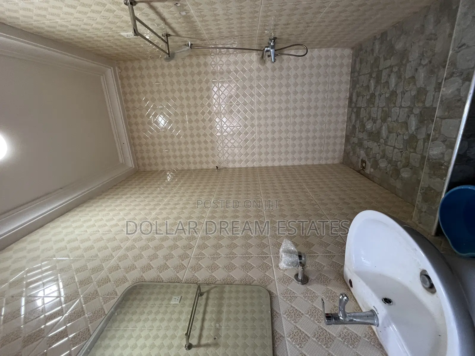 3bdrm House in Oyarifa for sale