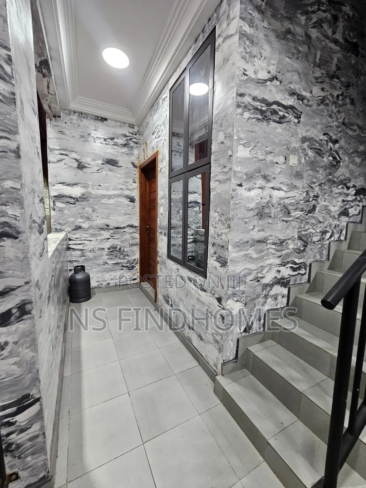 1bdrm Room & Parlour in Parakou Estate for rent