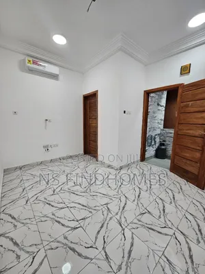 1bdrm Room & Parlour in Parakou Estate for rent