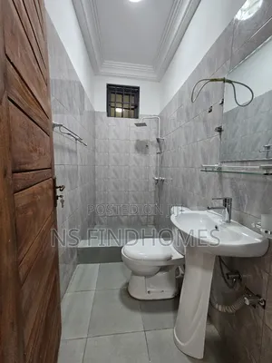 1bdrm Room & Parlour in Parakou Estate for rent
