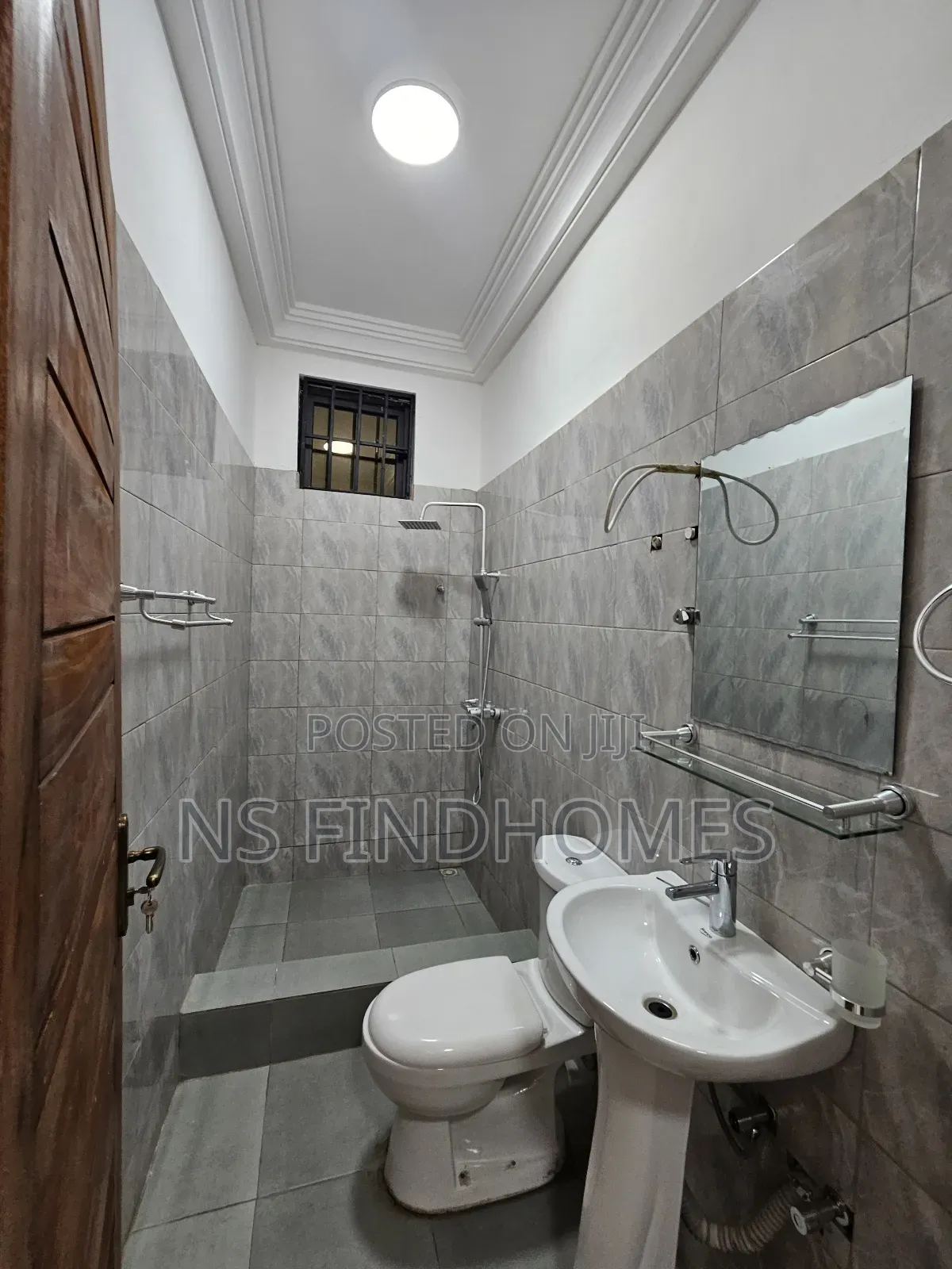 1bdrm Room & Parlour in Parakou Estate for rent