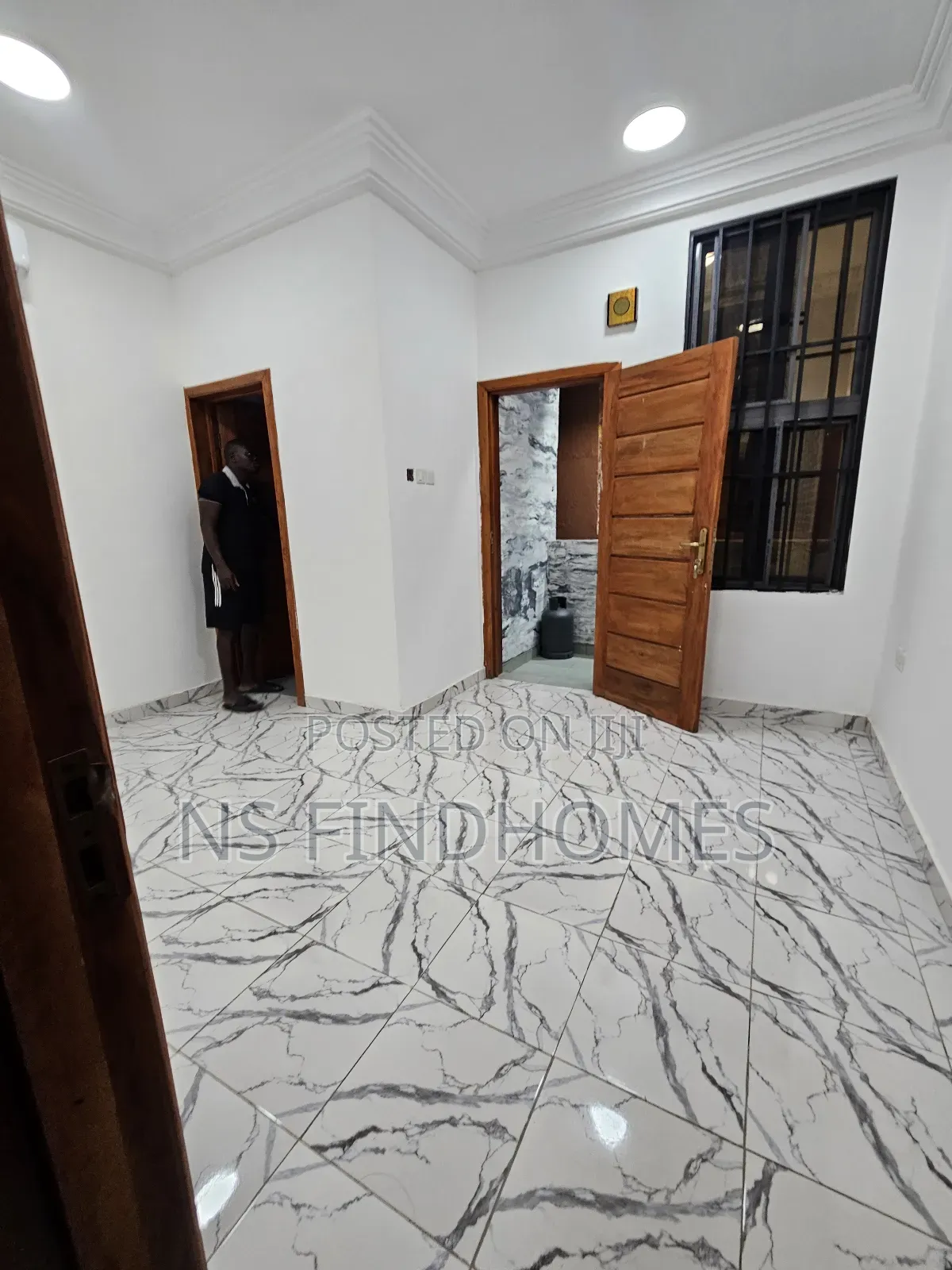 1bdrm Room & Parlour in Parakou Estate for rent