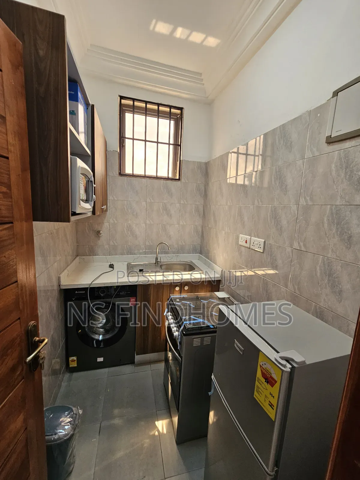 1bdrm Room & Parlour in Parakou Estate for rent