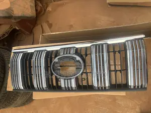 Prado 2018 Shells (Grille) Taiwan