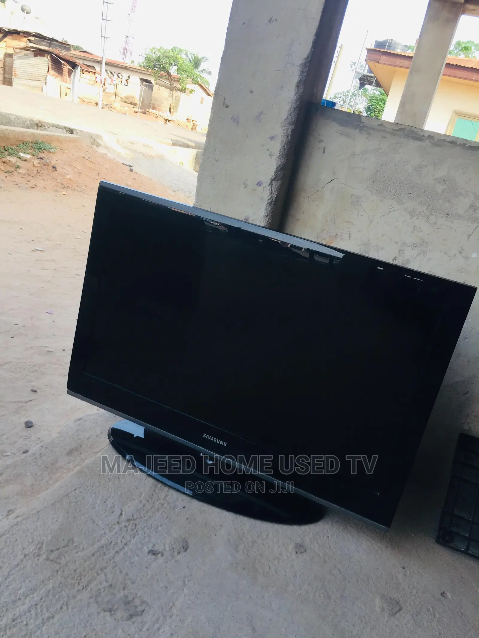 37inches Samsung LCD Tv