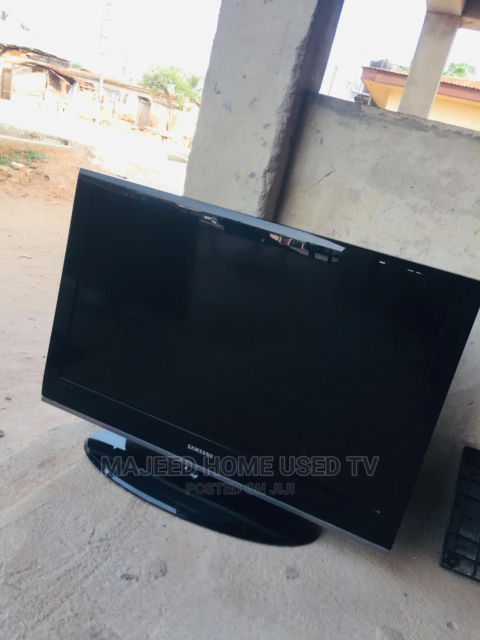 37inches Samsung LCD Tv