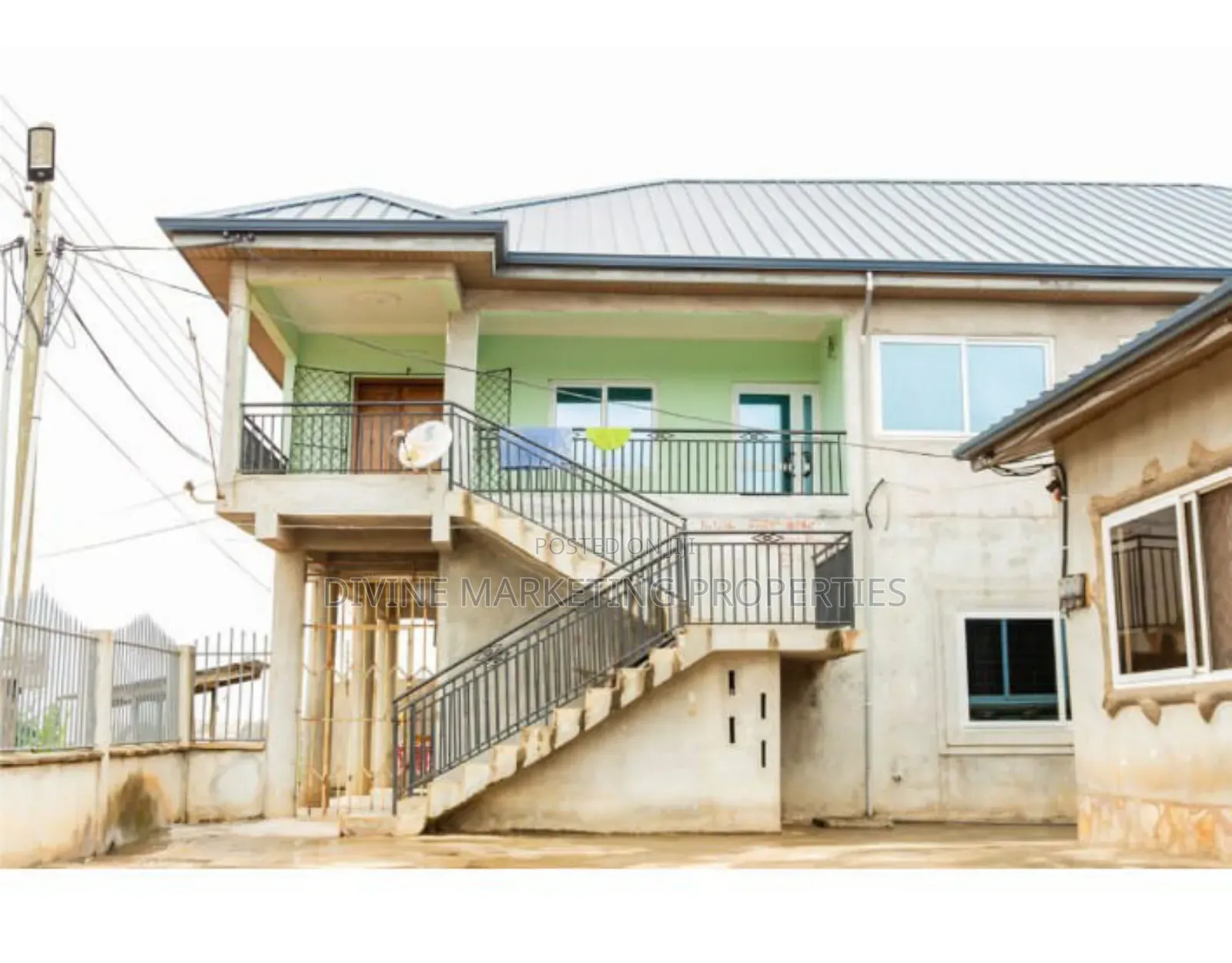 12bdrm House in Before Red Top,, Accra Metropolitan for sale