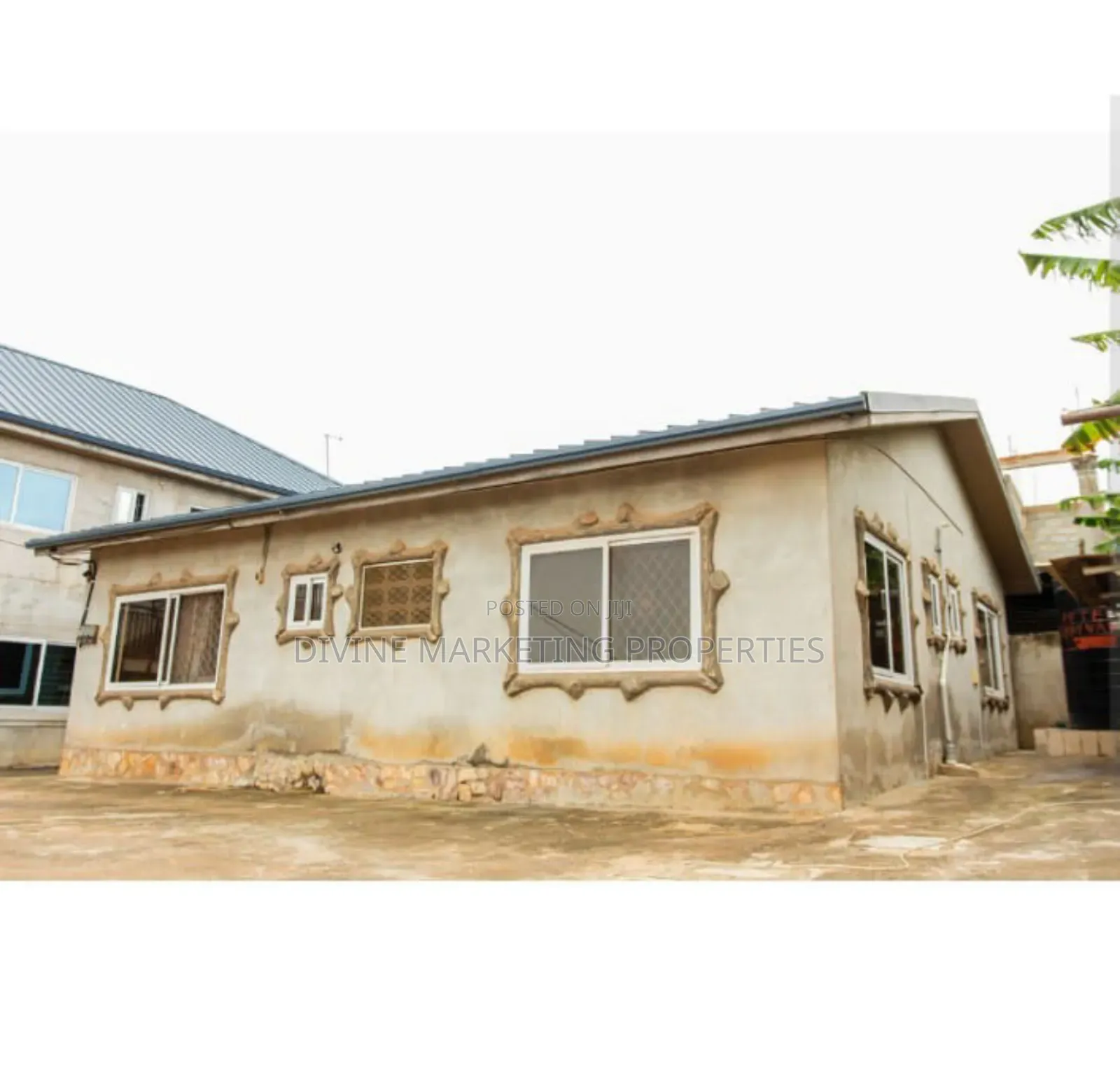 12bdrm House in Before Red Top,, Accra Metropolitan for sale