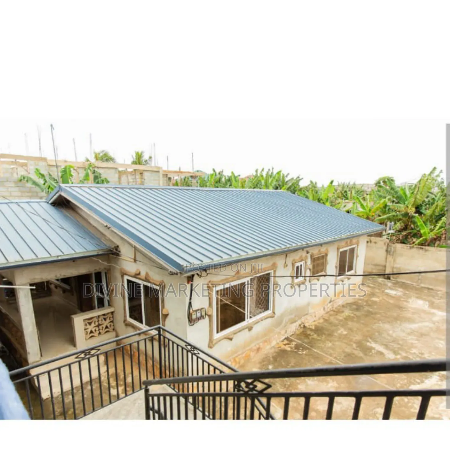 12bdrm House in Before Red Top,, Accra Metropolitan for sale