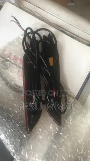 Toyota Camry 2018 Le Back Bumper Led Reflector