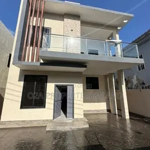 4bdrm House in East Legon, Ability for sale
