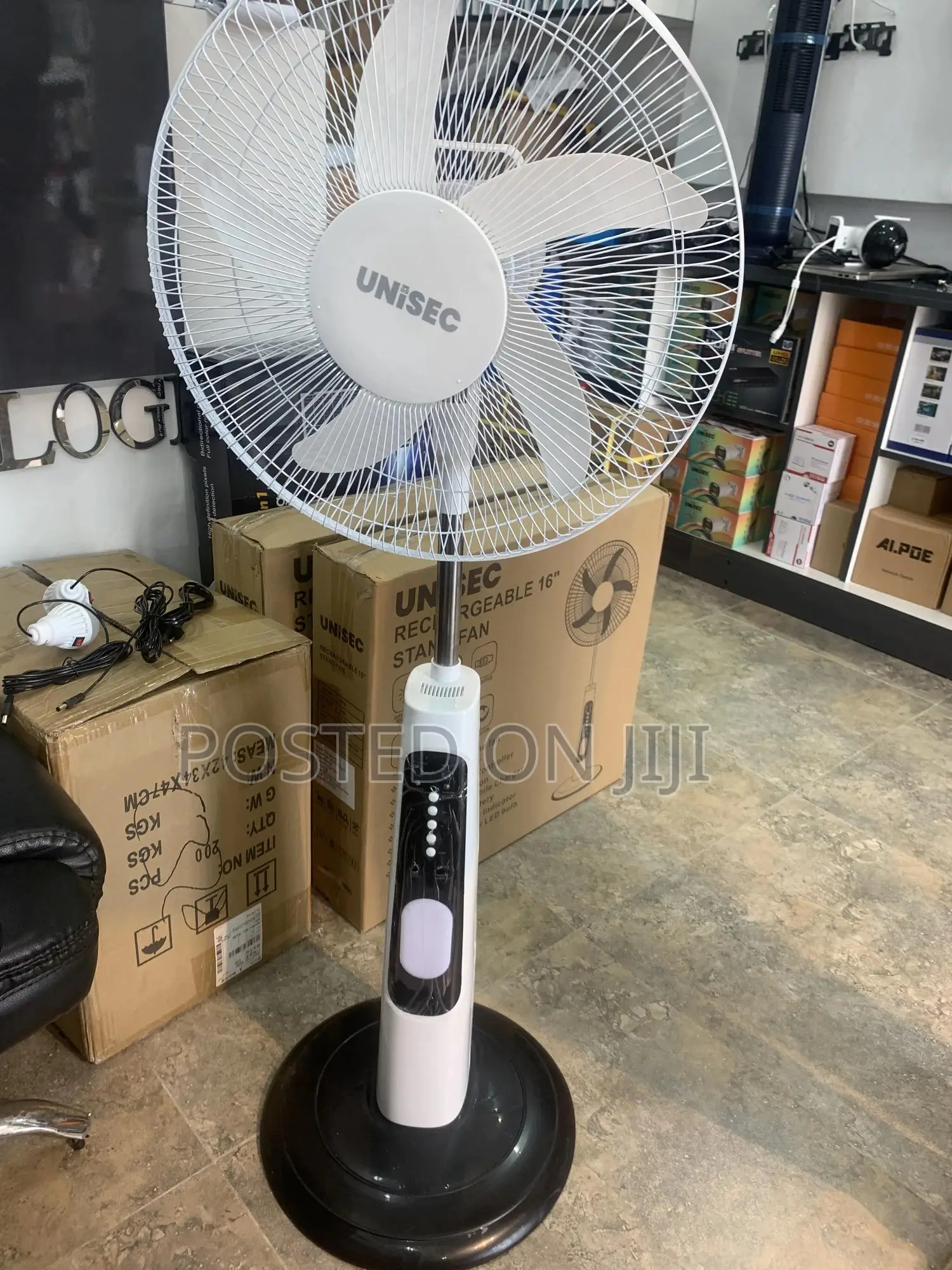 Strong Rechargeable Fan Up to 12 Hours