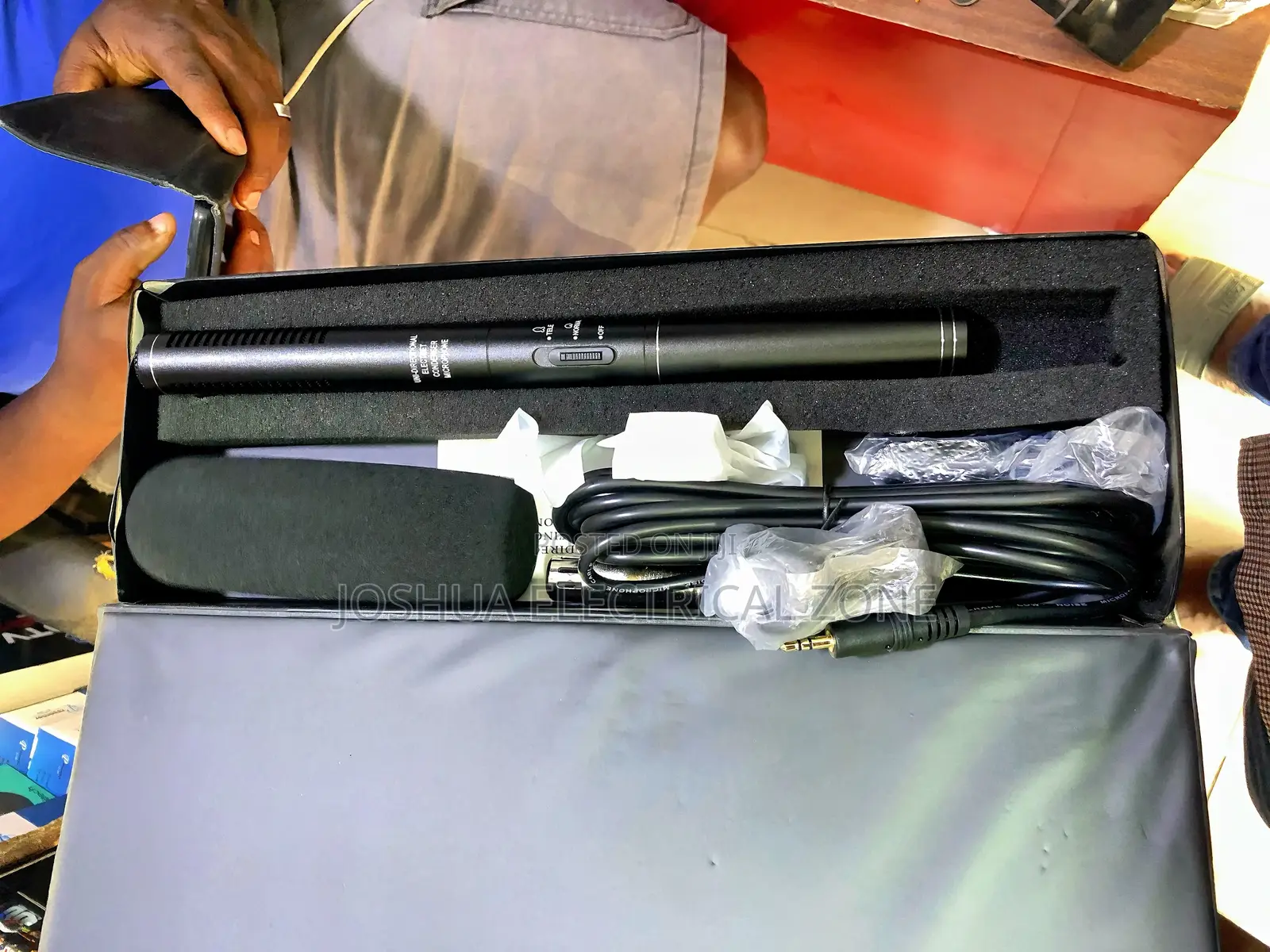 Interview Microphone for Phones and Cameras