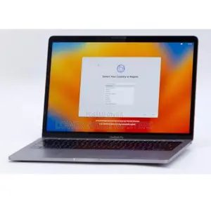 New Laptop Apple MacBook Pro 2017 16GB Intel Core I5 SSD 256GB