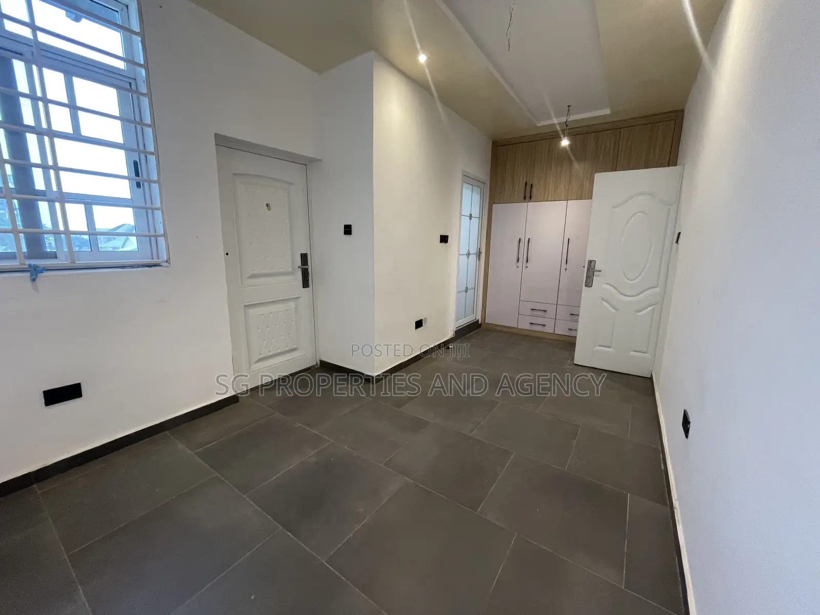 2bdrm Townhouse / Terrace in Tseaddo, Airport Residential Area