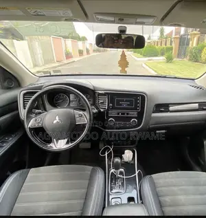 Mitsubishi Outlander SE AWC 2019 Red