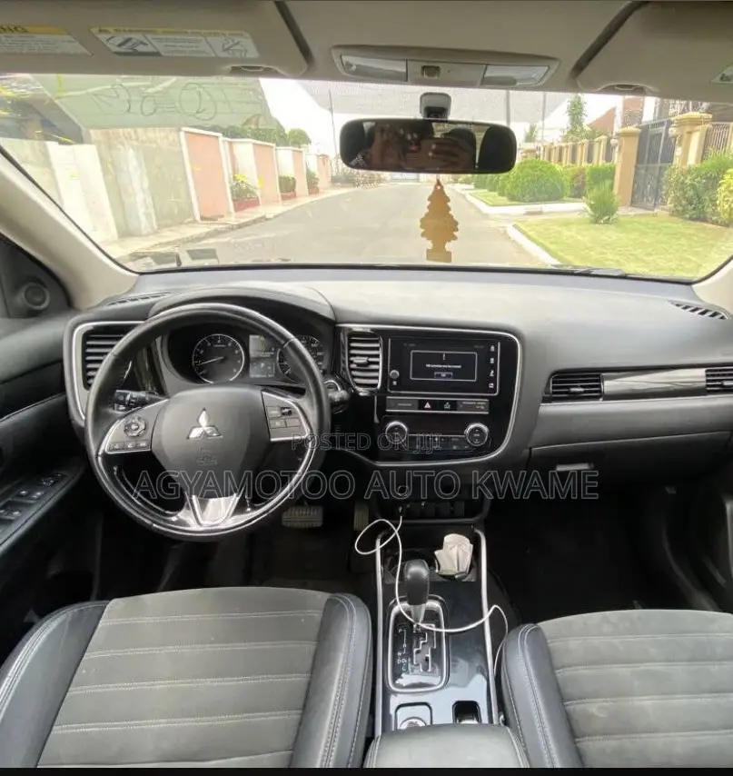 Mitsubishi Outlander SE AWC 2019 Red