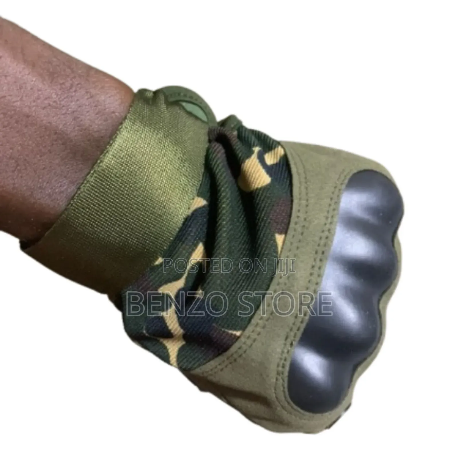 Quality Camouflage Hand Gloves for Gym and Riding