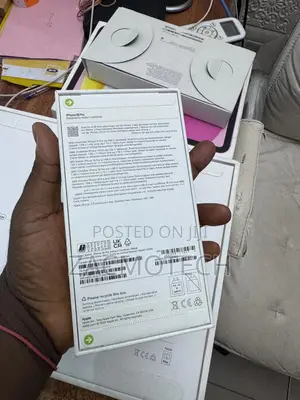 New Apple iPhone 16 Pro 256 GB White