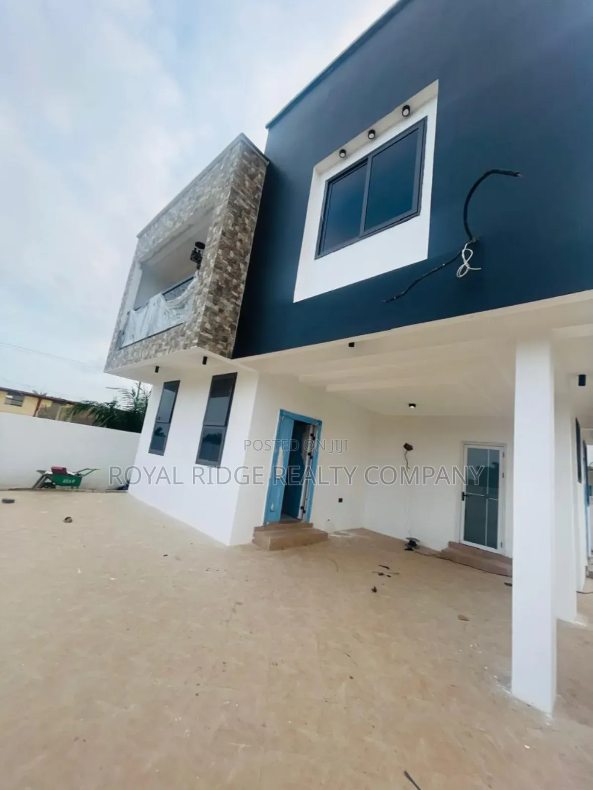 3bdrm House in Spintex Around, Accra Metropolitan for sale