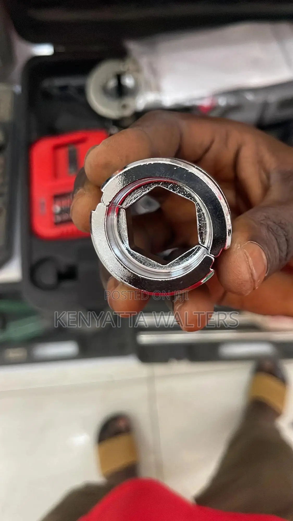 Lithium-Ion Cordless Hydraulic Crimping Tool