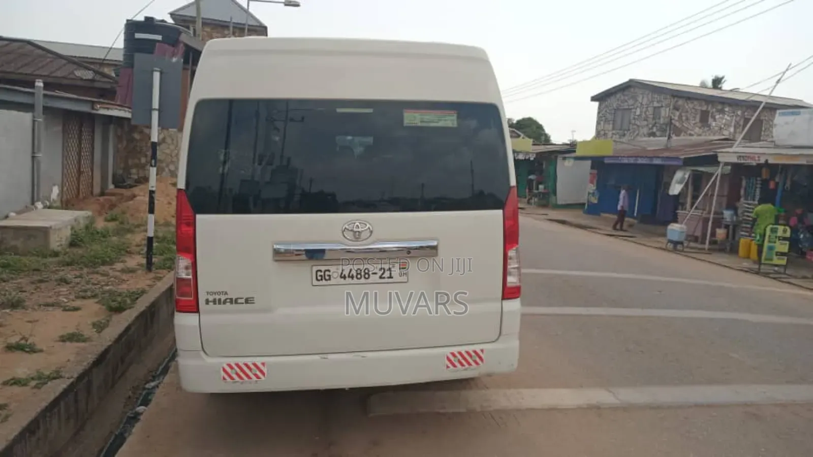 Rent a Car; Toyota Hiace 15-Seat Bus for Hiring in Accra