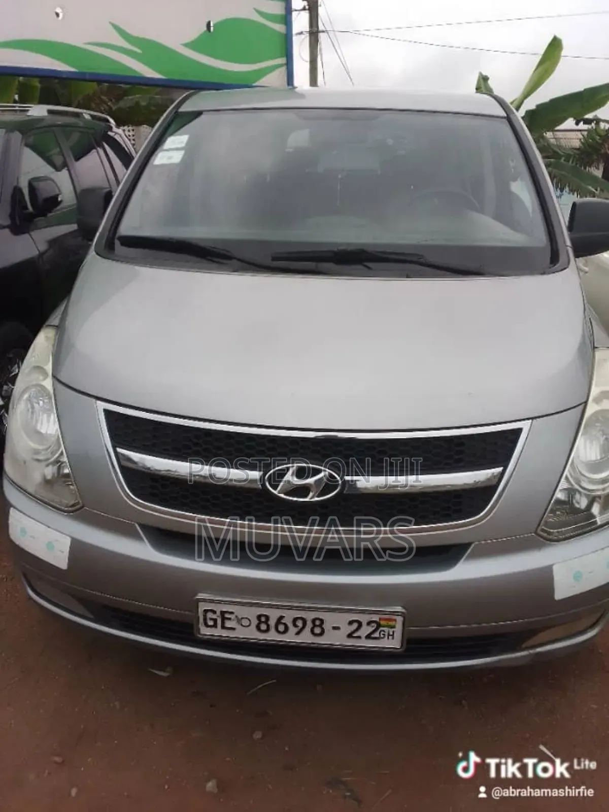 Car Rentals: Mini Van for Hire